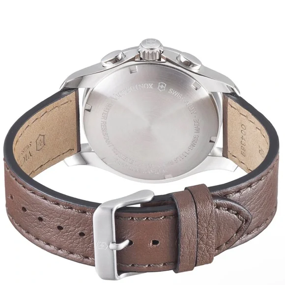 VICTORINOX
Chrono Classic Champagne Dial Men's Watch - Picture 4 of 9